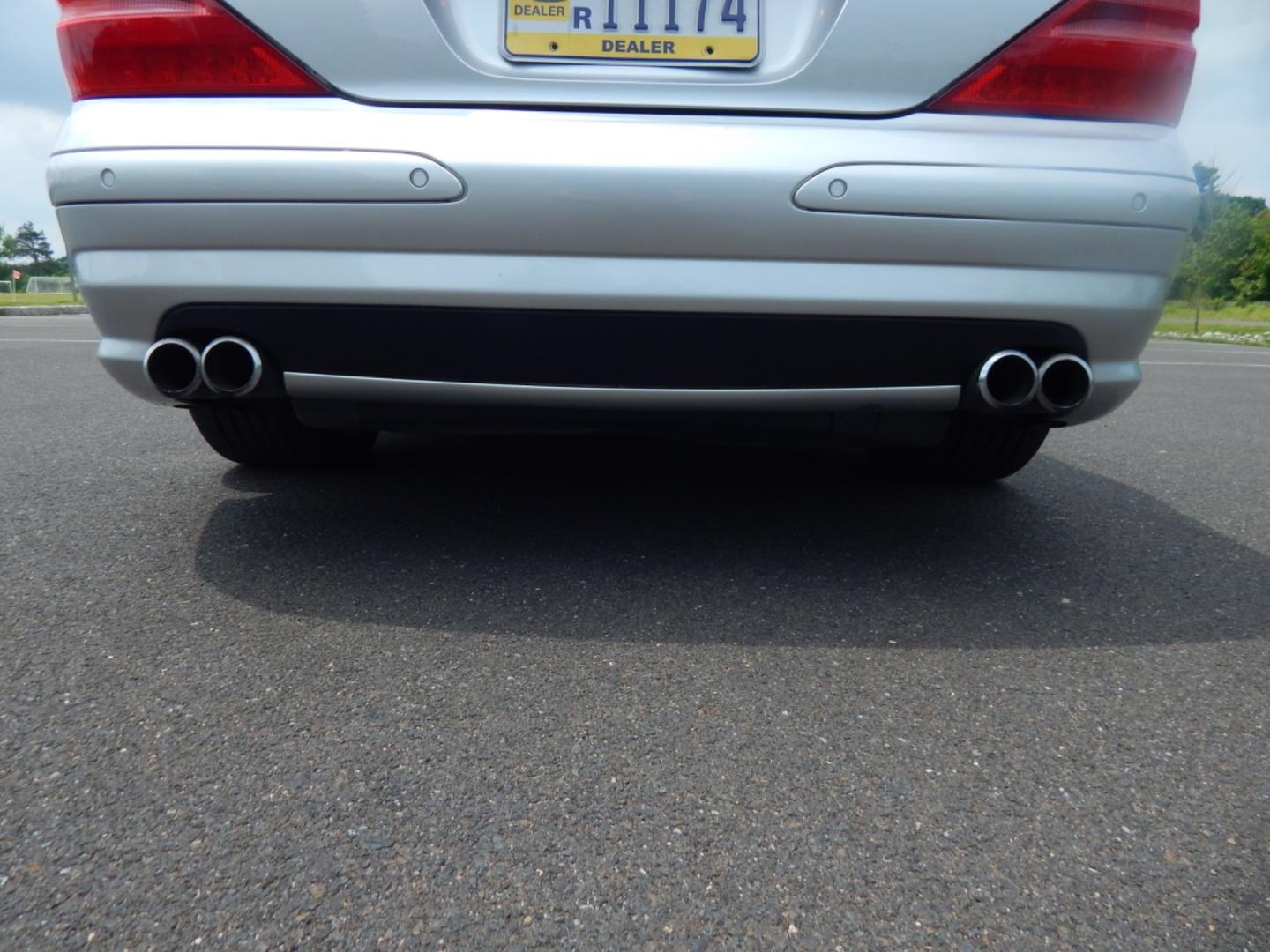 2005 brilliant silver metallic /Dark Gray leather Mercedes-Benz SL-Class sport (WDBSK76F15F) with an 5.5 Liter V12 Bi-turbo engine, 5 speed automatic transmission, located at 6528 Lower York Road, New Hope, PA, 18938, (215) 862-9555, 40.358707, -74.977882 - Here for sale is a Very clean 2005 Mercedes-Benz SL600 with sport package. Under the hood is a 5.5 liter Bi-turbo V12 making 493 horsepower and 590 foot pounds of torque. Its puts all that power to the rear wheels via a smooth shifting 5 speed automatic transmission. Features include; Dark Gray l - Photo#49